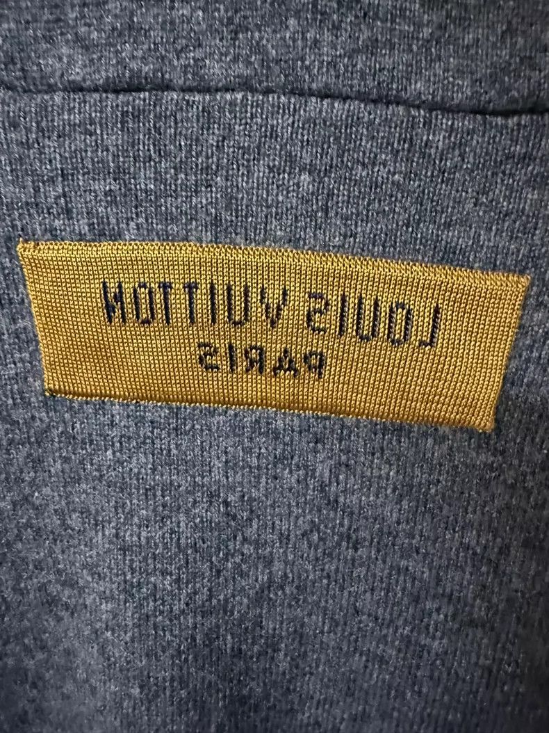 Louis Vuitton Gray Cashmere Hooded Sweatshirt with Logo Size US XL / EU 56 / 4 - 4 Thumbnail