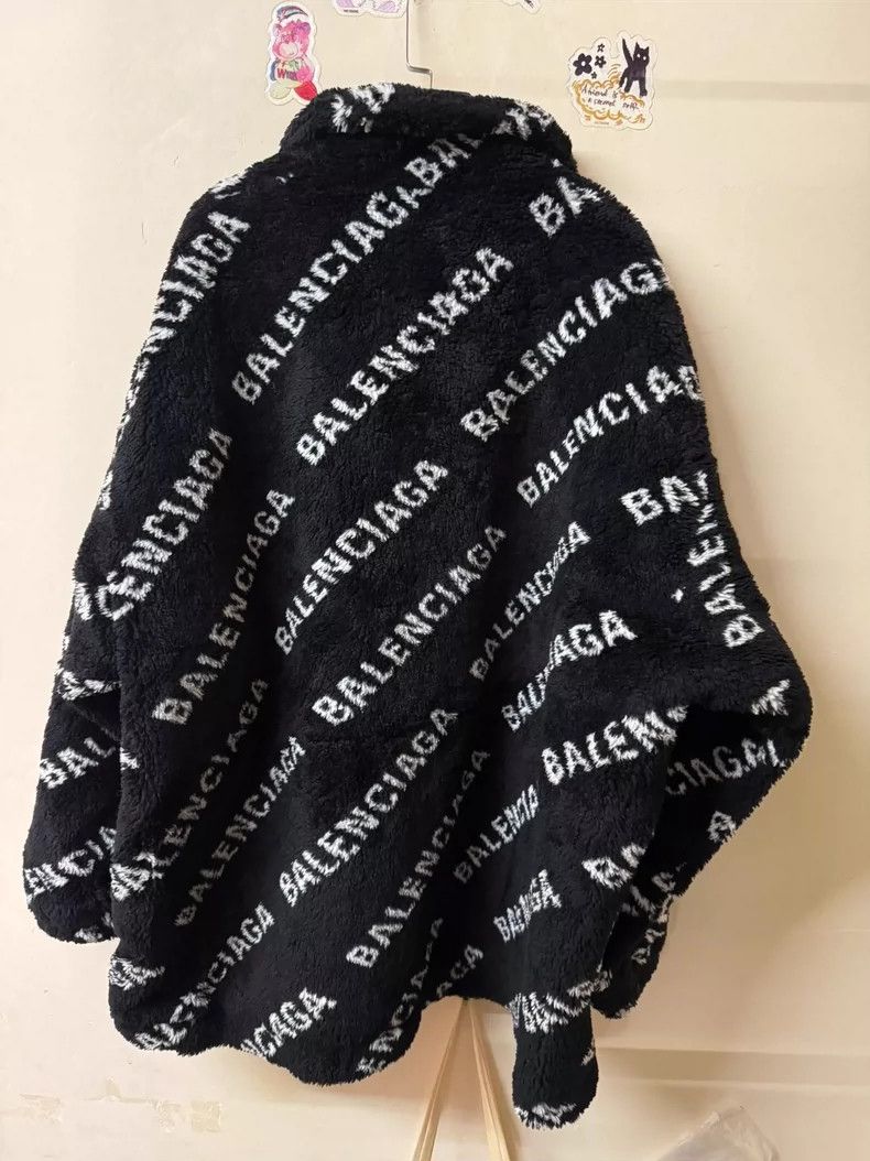 Balenciaga Balenciaga Teddy Logo Print Fur Jacket Size US L / EU 52-54 / 3 - 2 Thumbnail