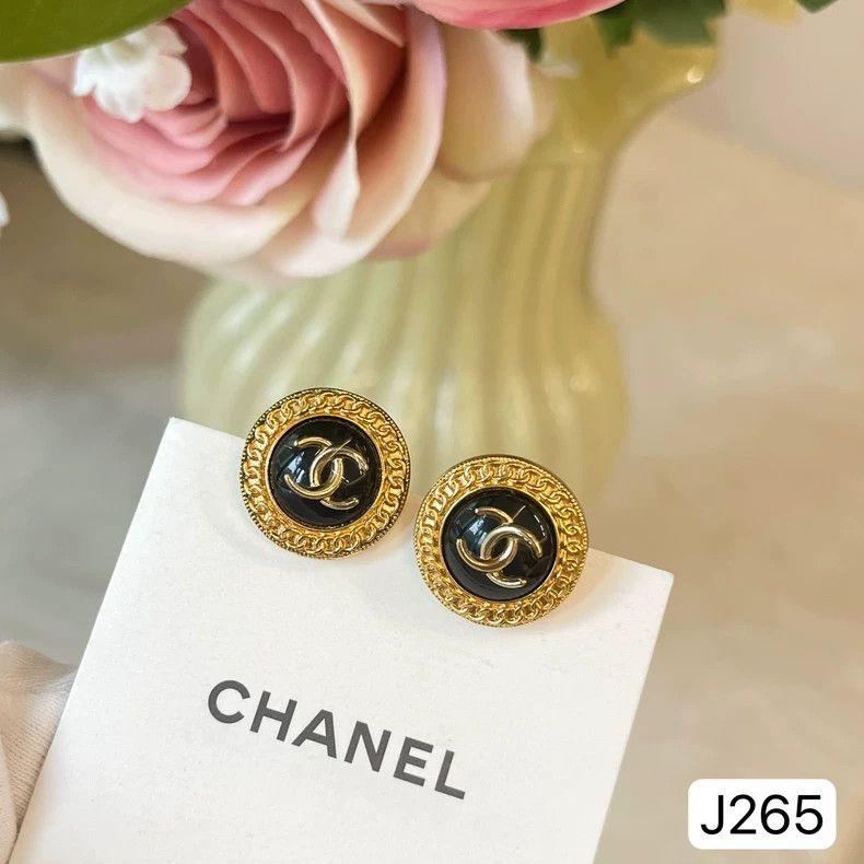 Chanel Chanel Vintage Button Ear Studs Size ONE SIZE - 3 Thumbnail