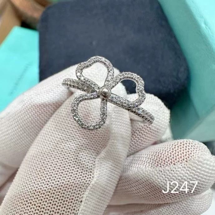 Tiffany & Co. Tiffany Paper Flowers Platinum Ring Size 51 Size ONE SIZE - 3 Thumbnail