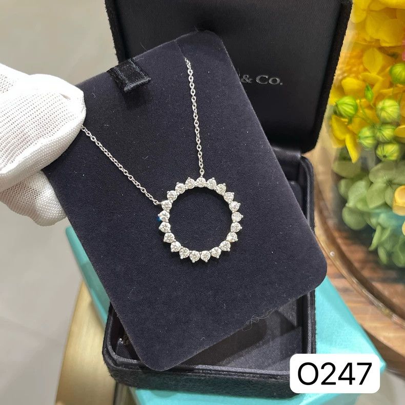 Tiffany & Co. Tiffany Hollow Circle Diamond Necklace Size ONE SIZE - 4 Thumbnail