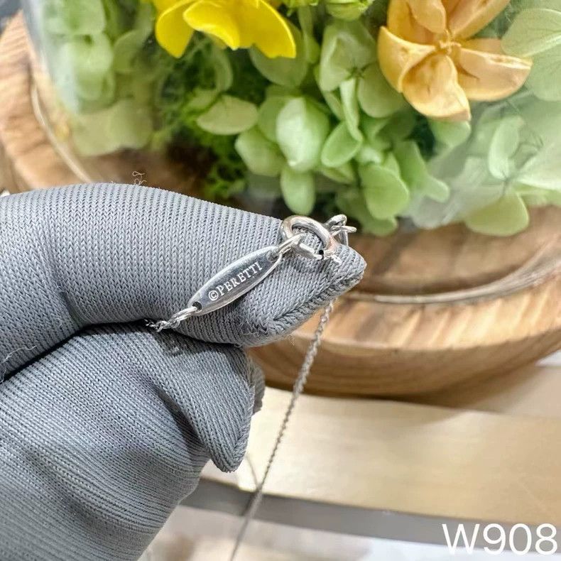 Tiffany & Co. Tiffany Platinum Necklace with Single Diamond Size ONE SIZE - 7 Thumbnail