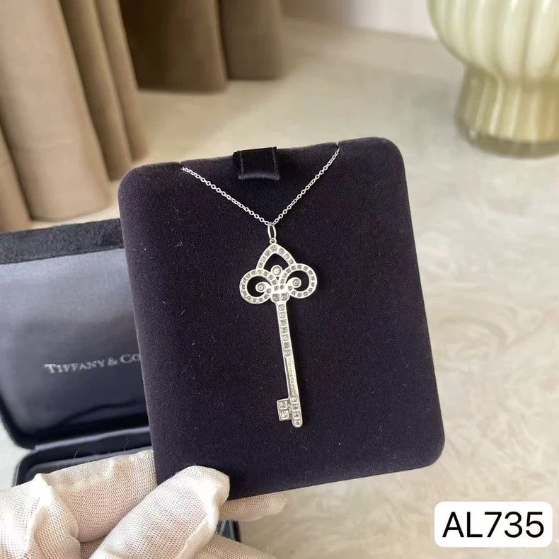 Tiffany & Co. Tiffany Key Necklace with Diamond Details Size ONE SIZE - 7 Thumbnail