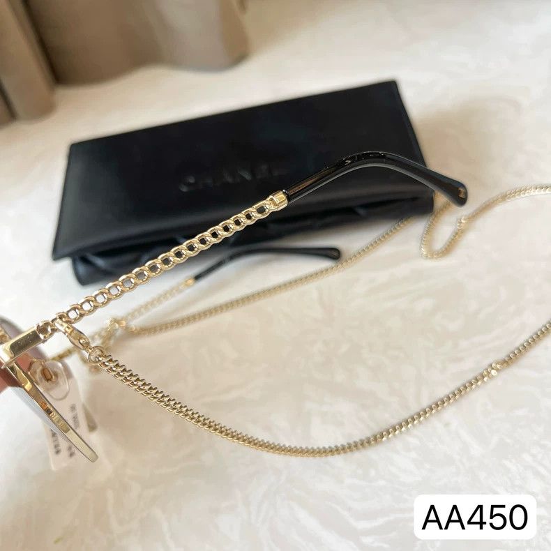 Chanel Chanel Chain Sunglasses with Box Size ONE SIZE - 3 Thumbnail