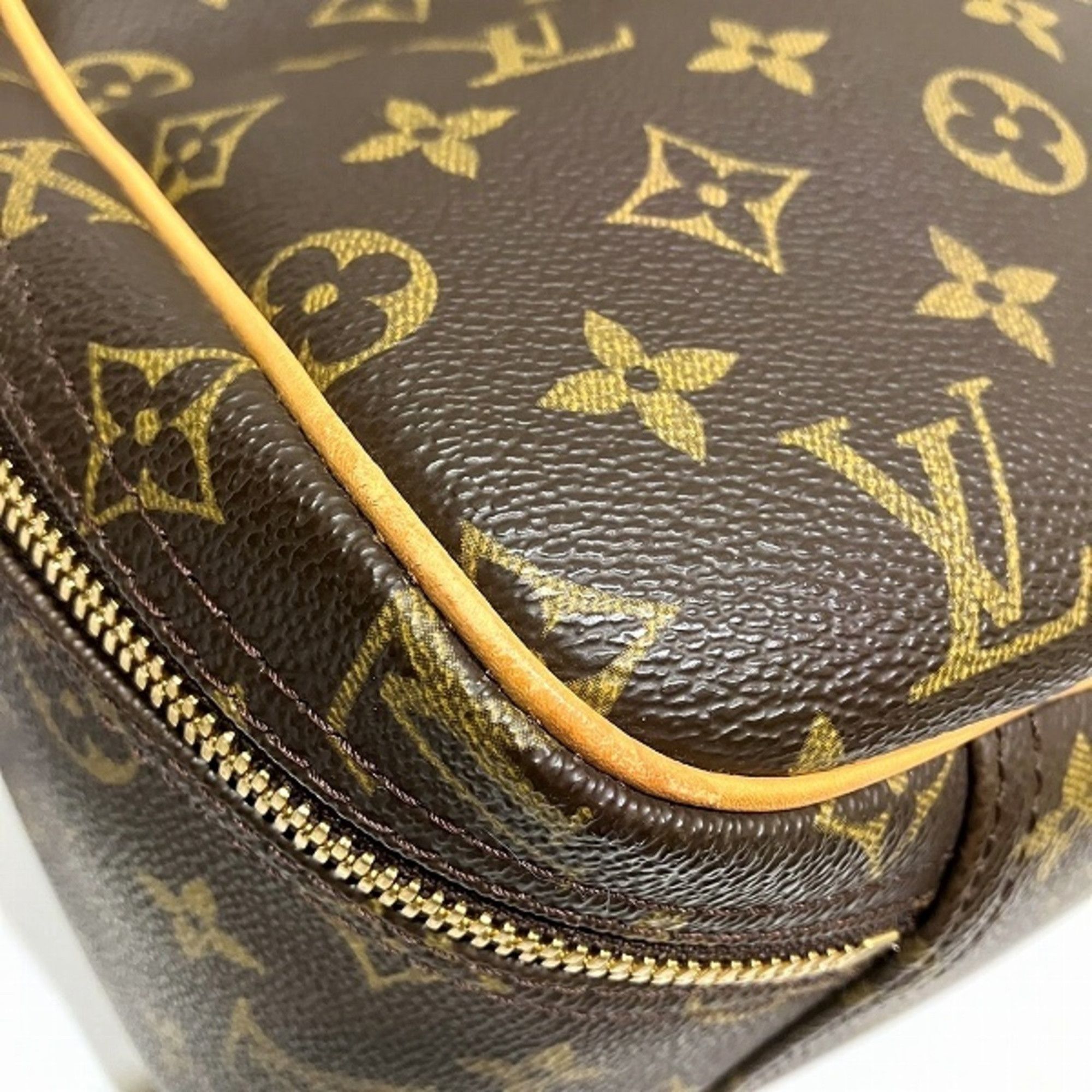 Louis Vuitton Louis Vuitton Excursion handbag Size ONE SIZE - 5 Thumbnail