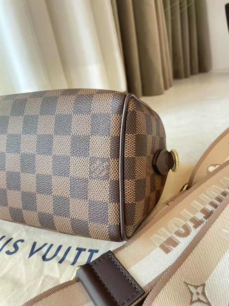 Louis Vuitton LV SpeedyBandoulière 20 Adjustable Handbag Size ONE SIZE - 7 Thumbnail