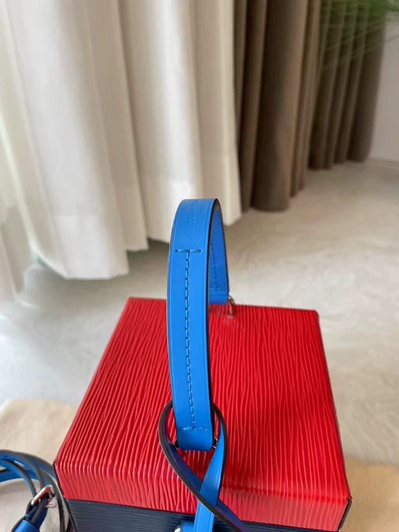 Louis Vuitton LV Water Ripple Square Box Size ONE SIZE - 4 Thumbnail