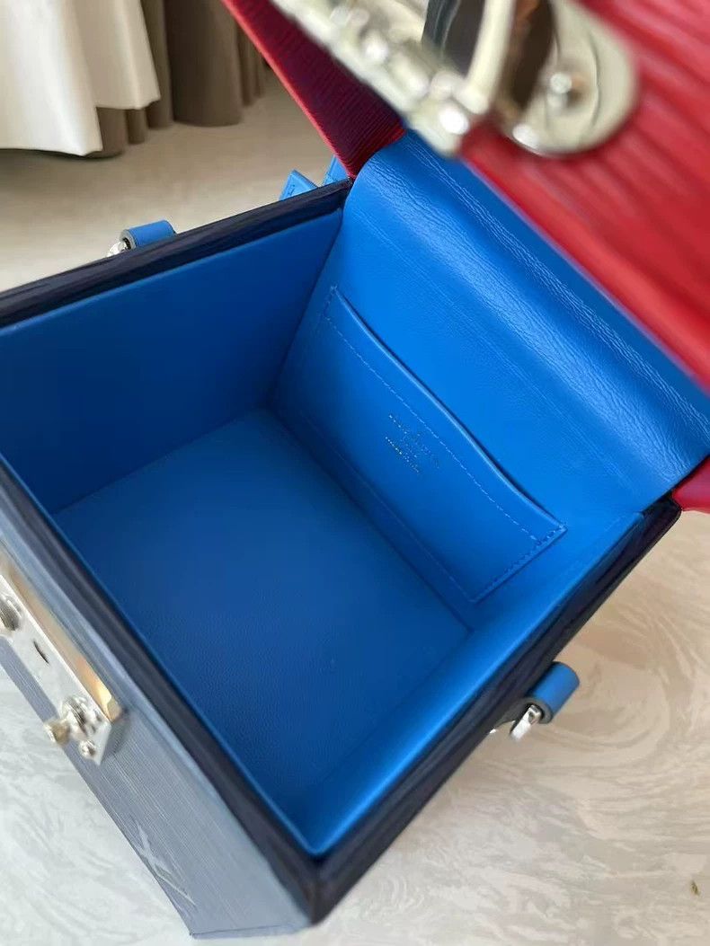 Louis Vuitton LV Water Ripple Square Box Size ONE SIZE - 7 Thumbnail