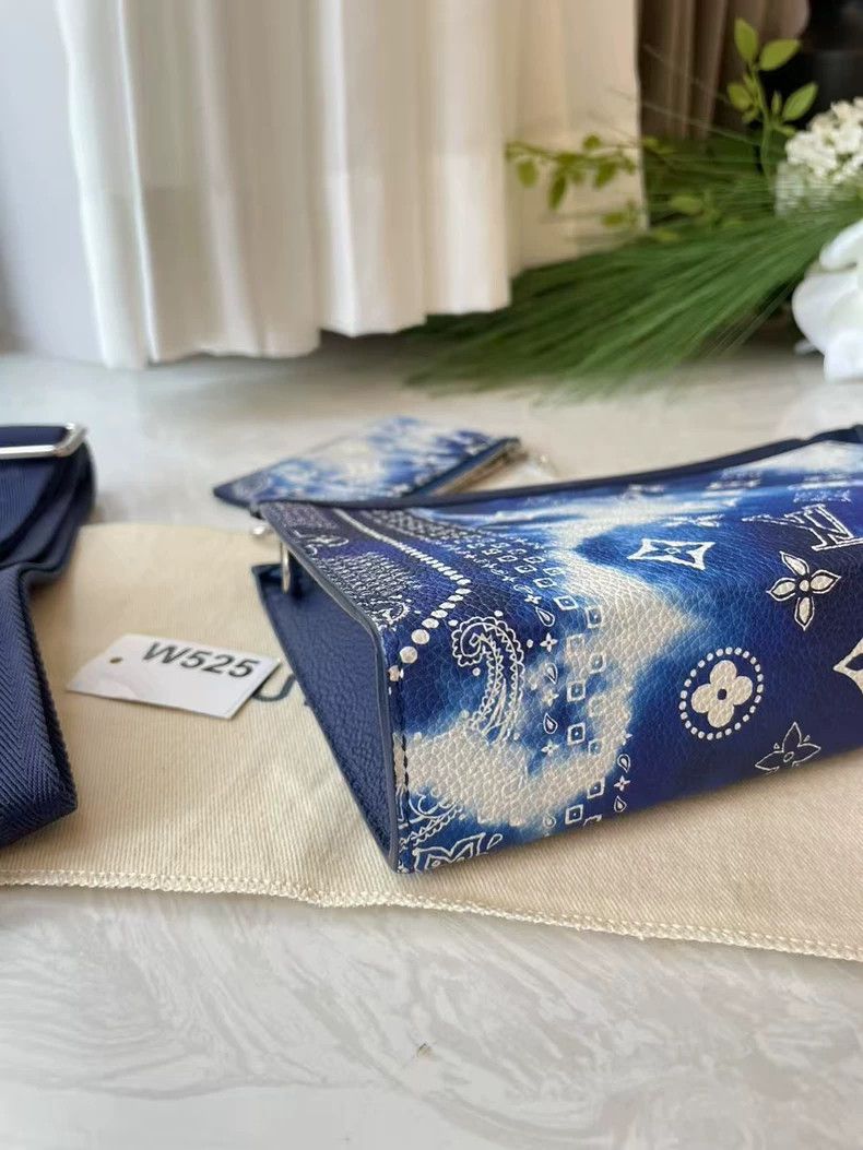 Louis Vuitton Louis Vuitton Bandana Two-in-One Item Size ONE SIZE - 5 Thumbnail