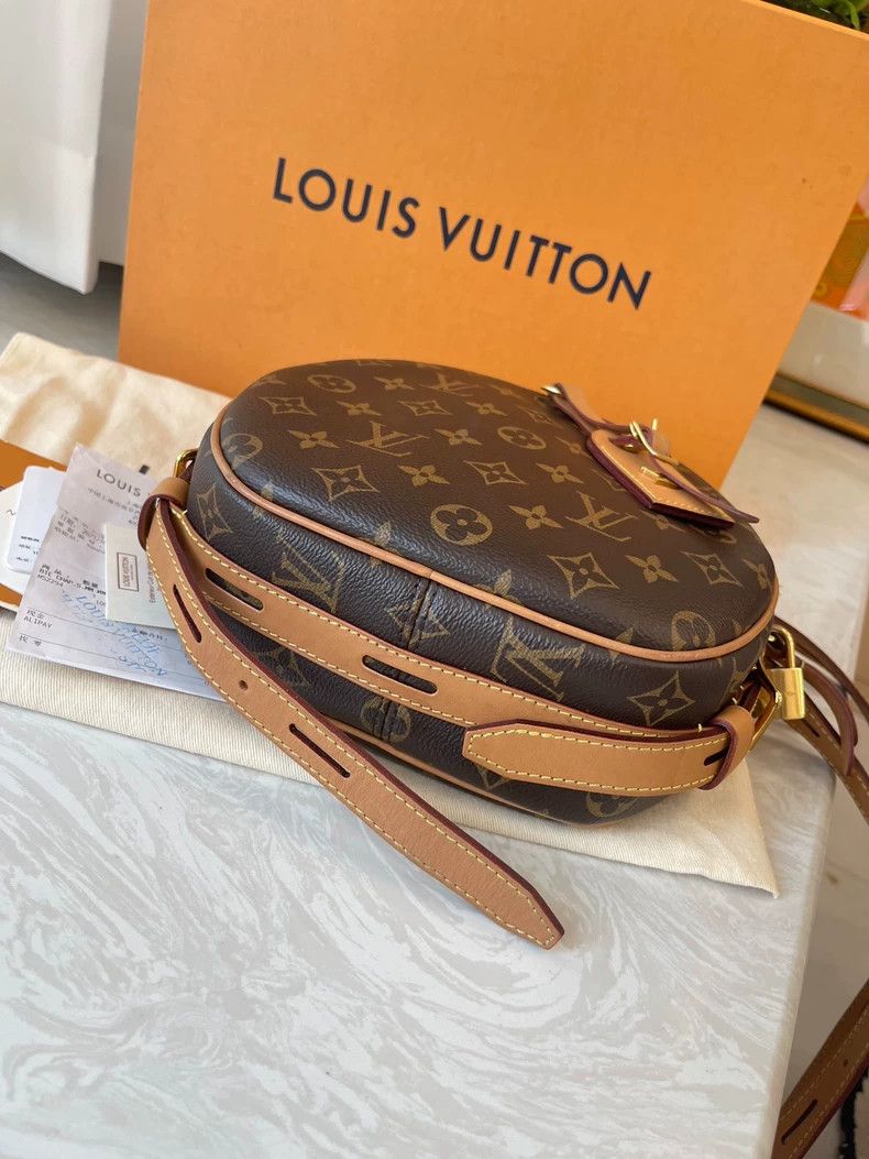 Louis Vuitton Louis Vuitton Round Bag with Full Packaging Size ONE SIZE - 4 Thumbnail