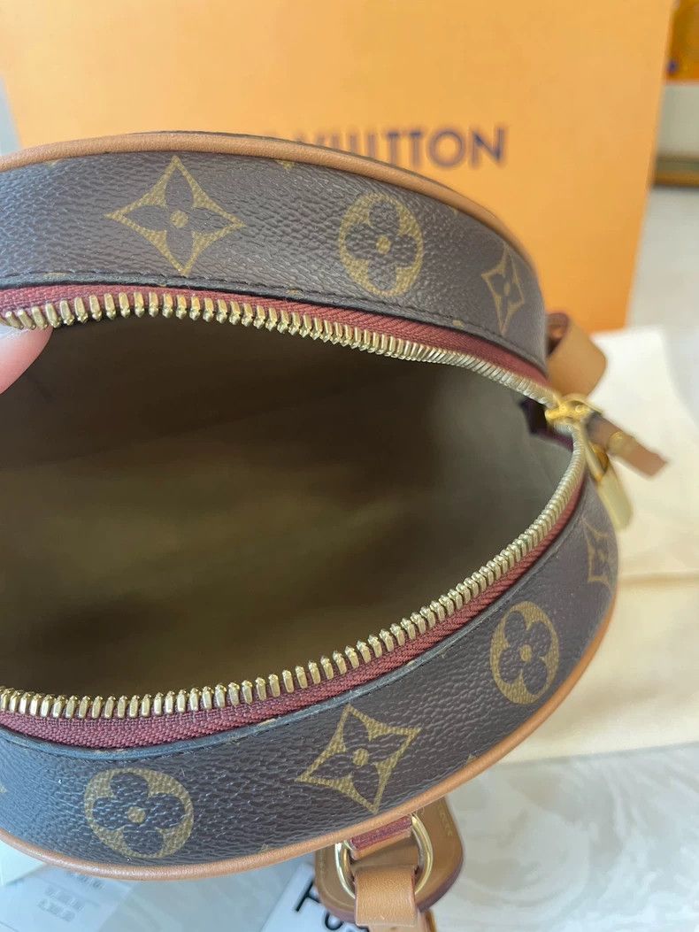 Louis Vuitton Louis Vuitton Round Bag with Full Packaging Size ONE SIZE - 8 Thumbnail
