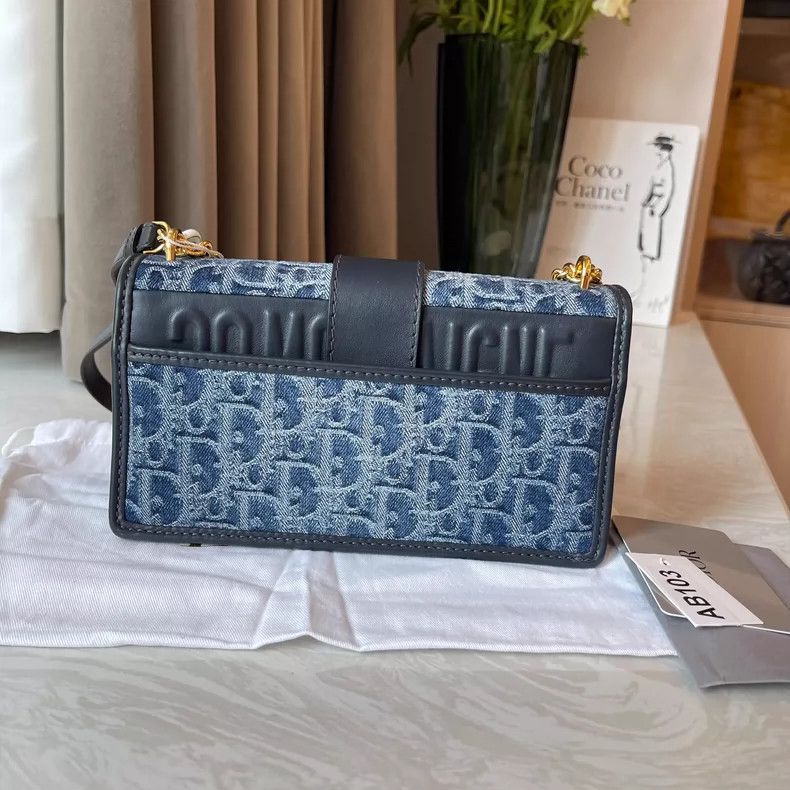 Dior Dior Montaigne 30 Adjustable Shoulder Bag Size ONE SIZE - 4 Thumbnail
