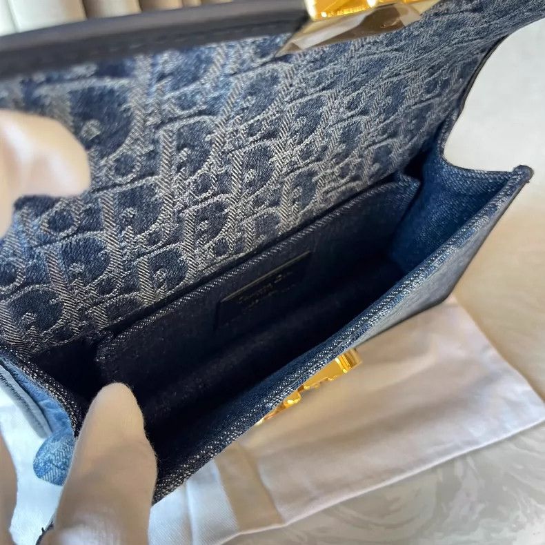 Dior Dior Montaigne 30 Adjustable Shoulder Bag Size ONE SIZE - 9 Thumbnail