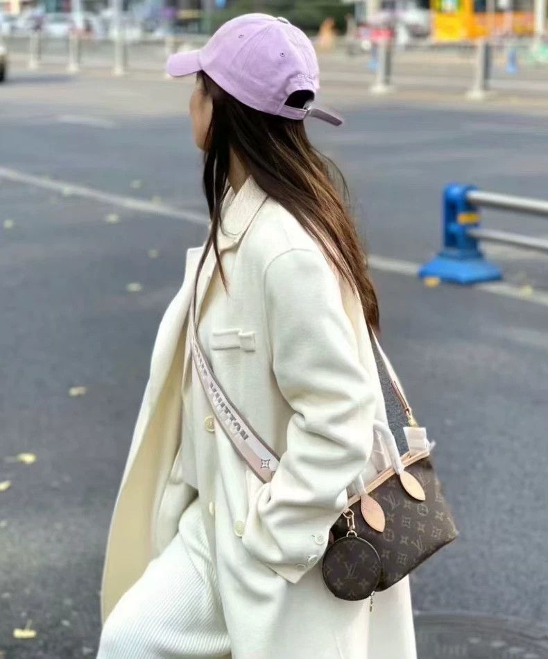 Louis Vuitton Louis Vuitton Neverfull BB Handbag New Arrival Size ONE SIZE - 4 Thumbnail