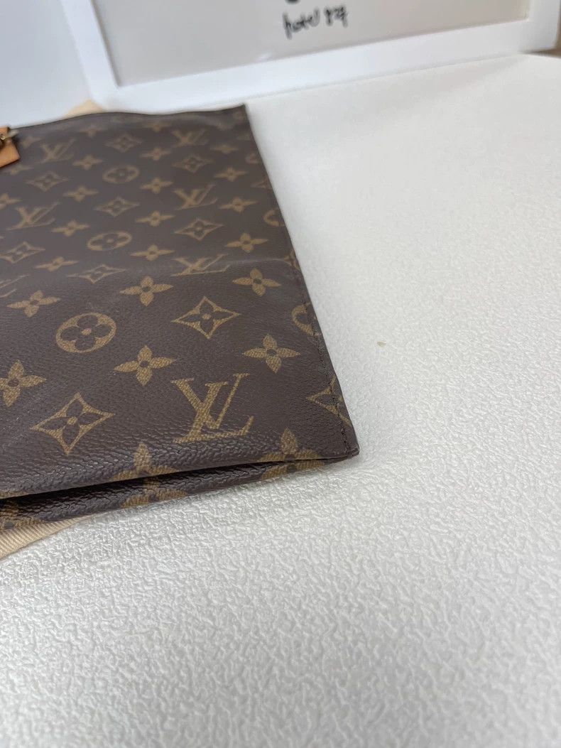 Louis Vuitton LV Monogram Tote Bag with Leather Handles Size ONE SIZE - 6 Thumbnail