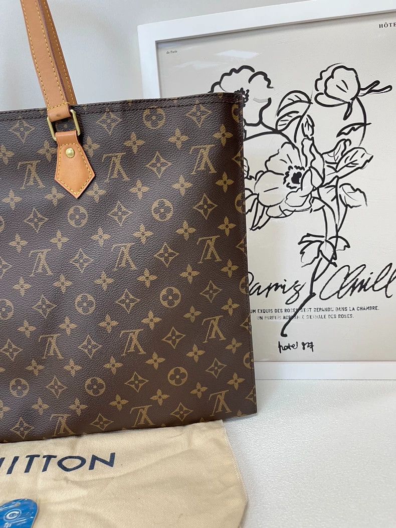 Louis Vuitton LV Monogram Tote Bag with Leather Handles Size ONE SIZE - 3 Thumbnail