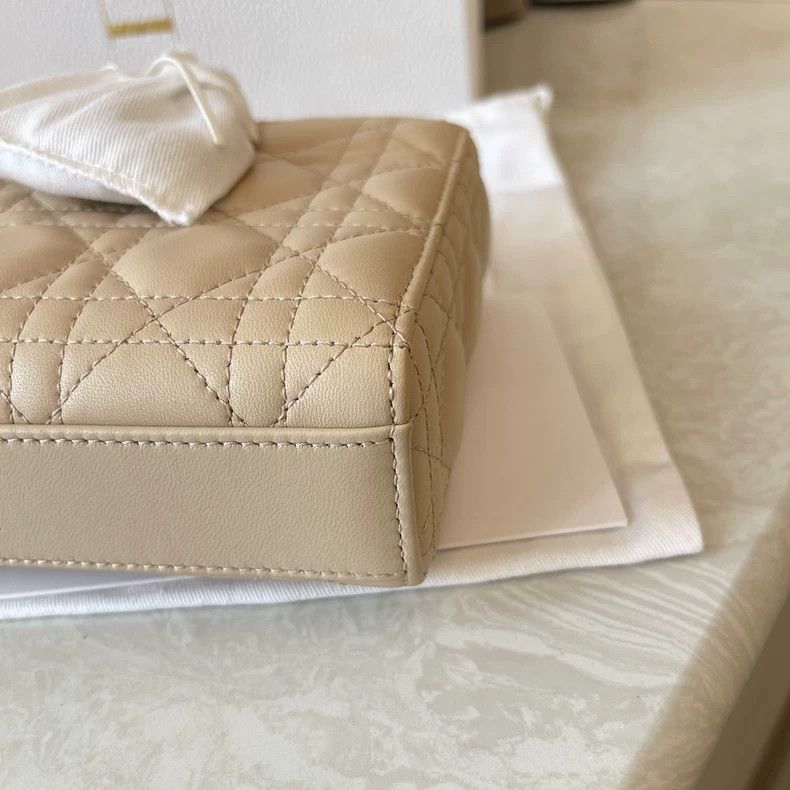 Dior Dior D-joy Handbag with Shoulder Straps Size ONE SIZE - 9 Thumbnail