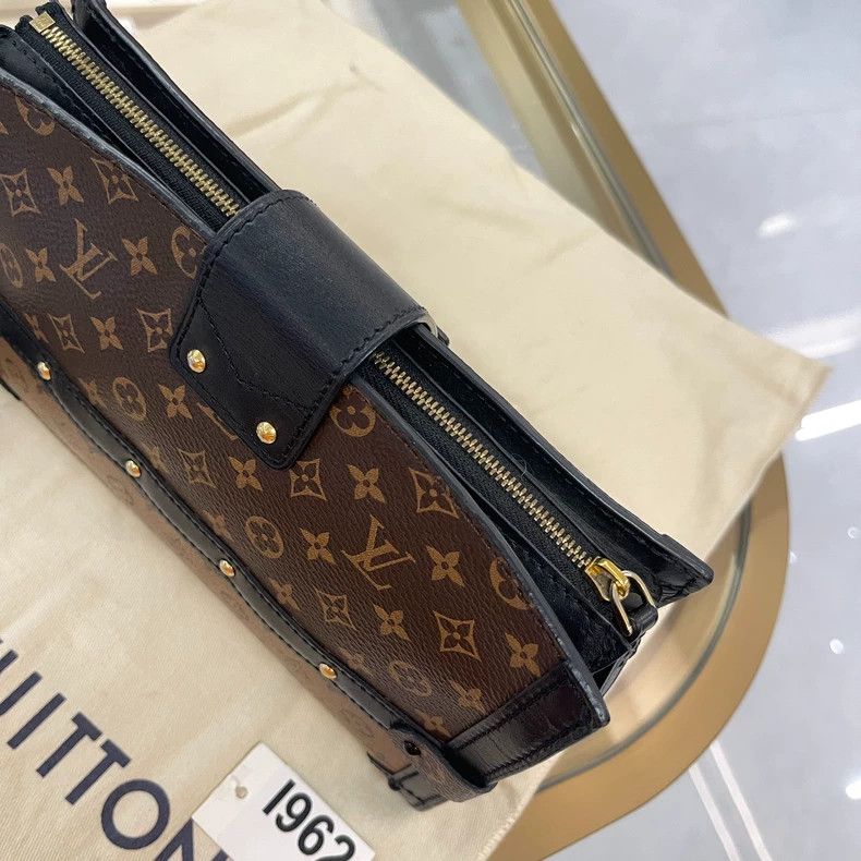 Louis Vuitton Louis Vuitton Color Block Soft Box Bag Size ONE SIZE - 5 Thumbnail