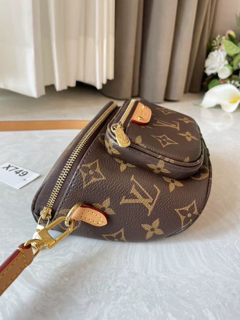Louis Vuitton Mini Bumbag Handbag from Louis Vuitton Size ONE SIZE - 3 Thumbnail