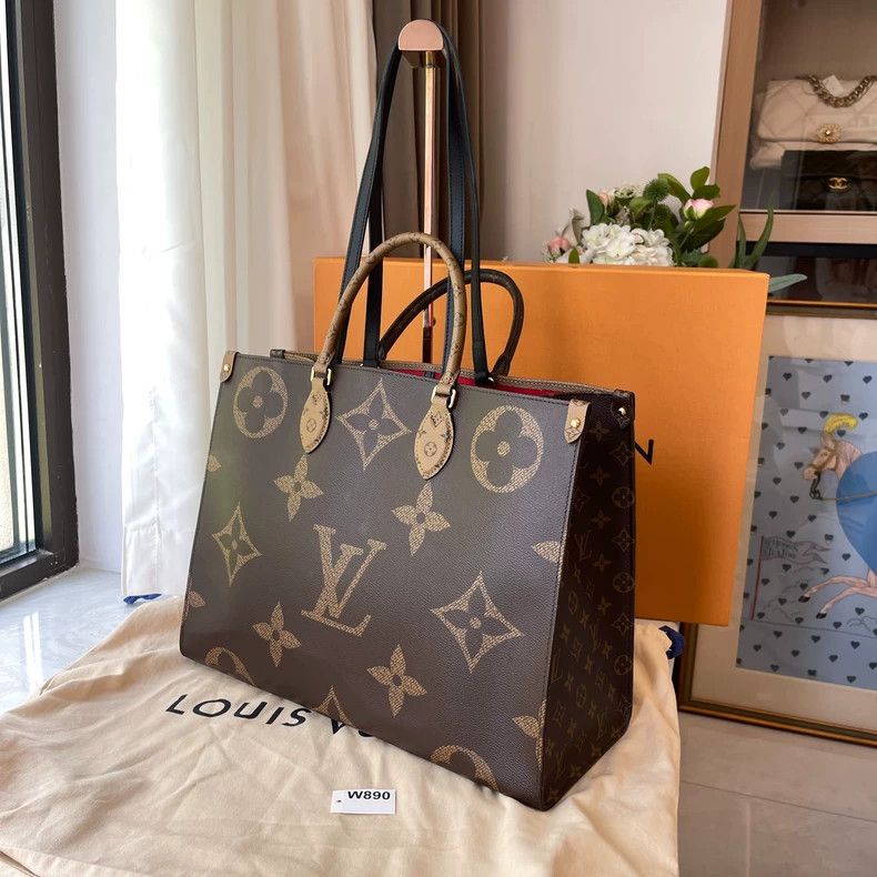 Louis Vuitton Louis Vuitton On The Go Tote Bag Size ONE SIZE - 2 Thumbnail