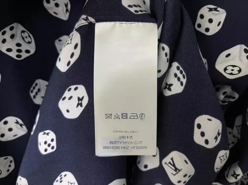Louis Vuitton Louis Vuitton Silk Dice Logo Shirt Size US L / EU 52-54 / 3 - 3 Thumbnail