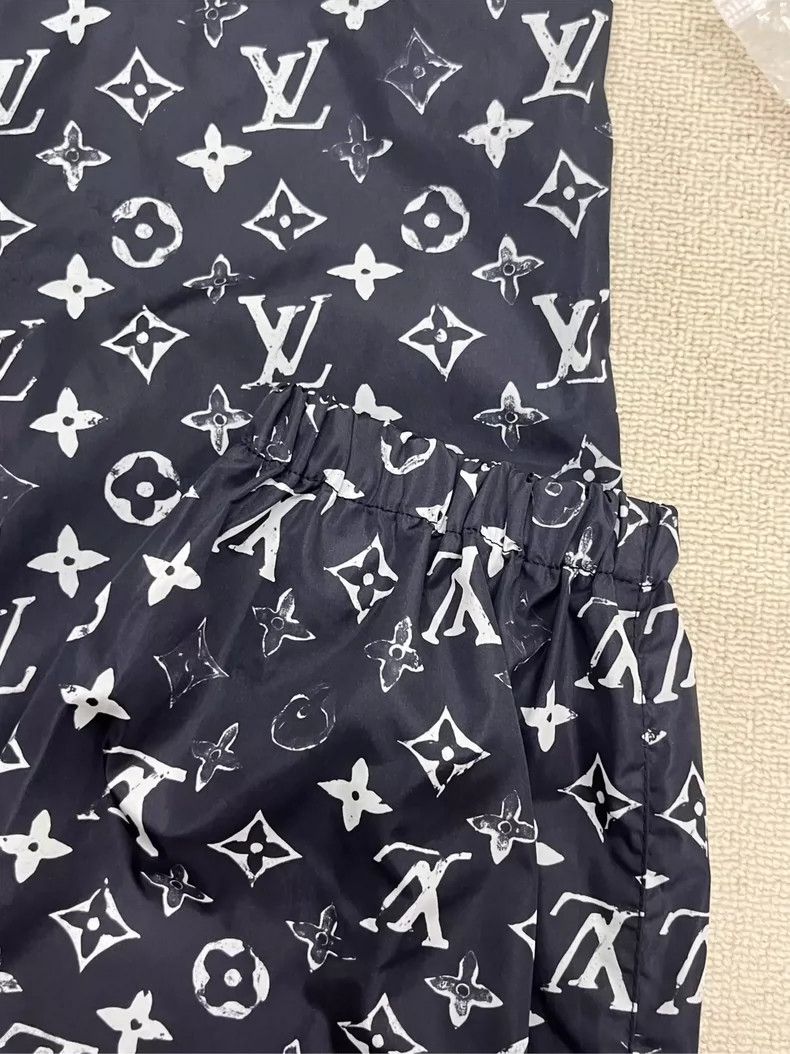 Louis Vuitton LOUIS VUITTON Hollow Printed Jogging Pants Size US 34 / EU 50 - 5 Thumbnail