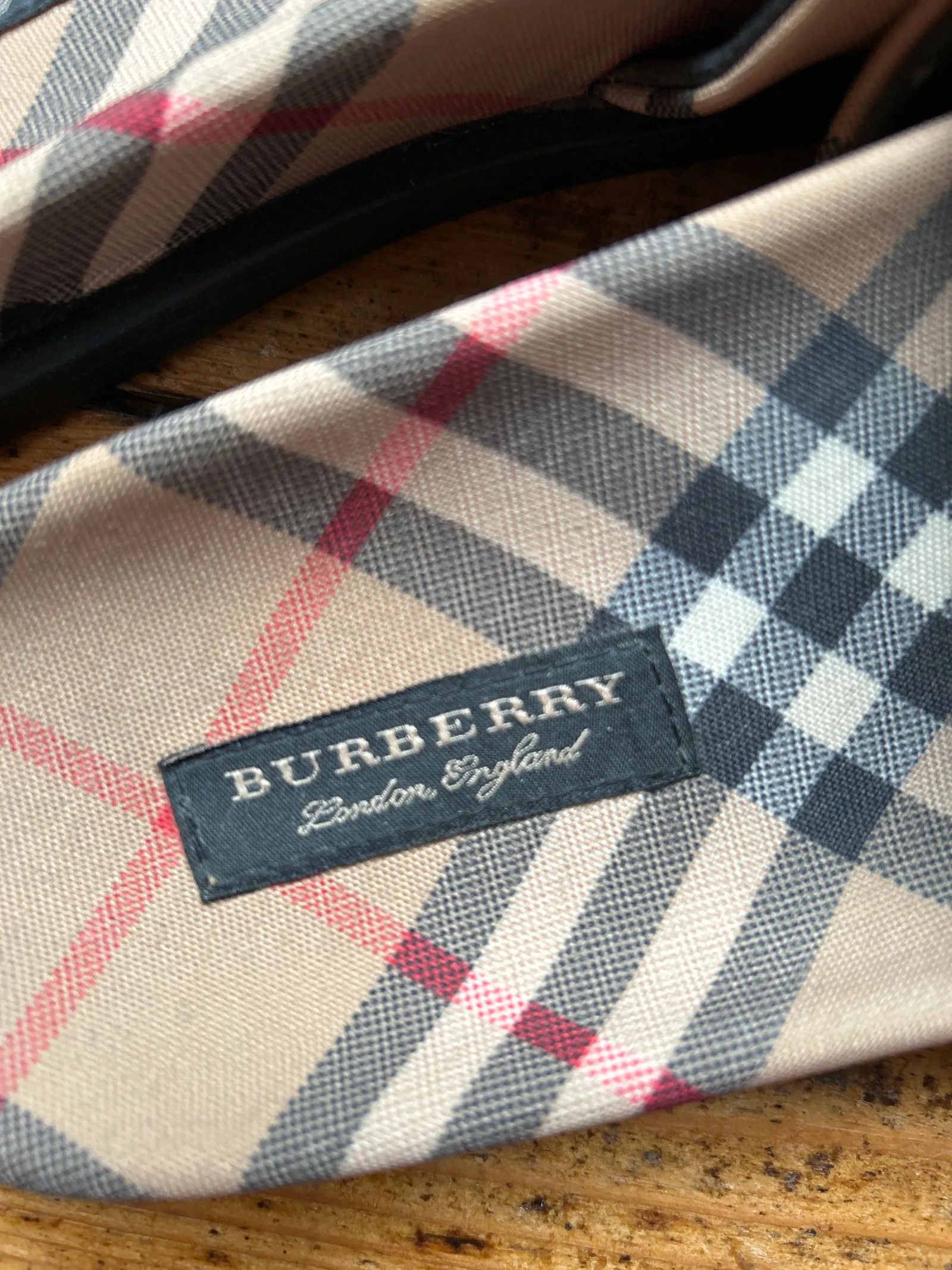 Burberry Burberry Sandals Size US 8 / IT 38 - 2 Thumbnail