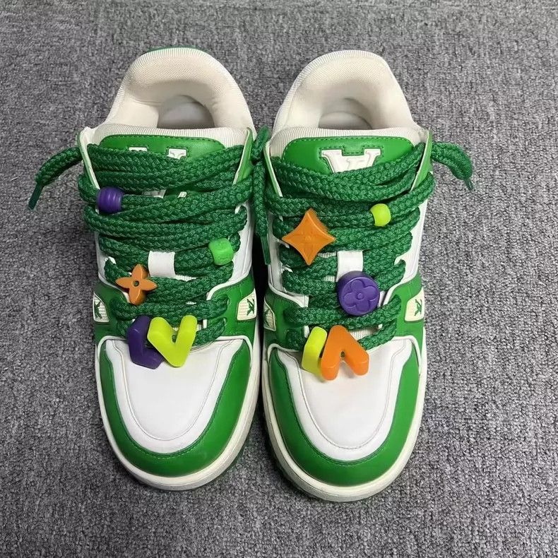 Louis Vuitton Louis Vuitton Green Low Top Sneaker Shoes Size US 8 / EU 41 - 2 Thumbnail