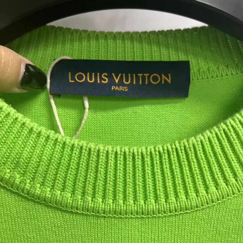 Louis Vuitton Louis Vuitton Green Short Sleeve T-Shirt Size US S / EU 44-46 / 1 - 3 Thumbnail