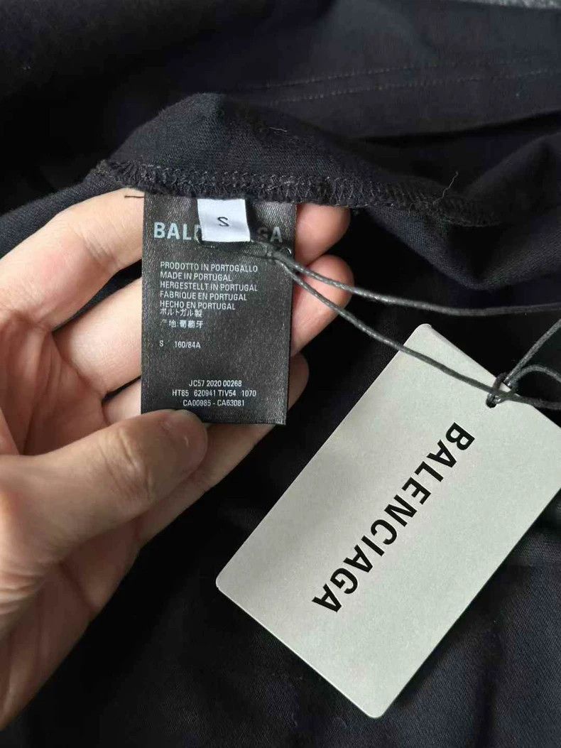 Balenciaga Balenciaga Black Letter Short Sleeve T-Shirt Size US S / EU 44-46 / 1 - 3 Thumbnail
