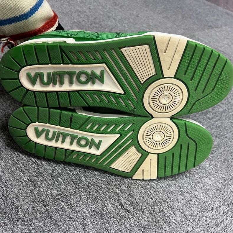 Louis Vuitton Louis Vuitton Green and White Casual Sneakers Size US 9 / EU 42 - 5 Thumbnail