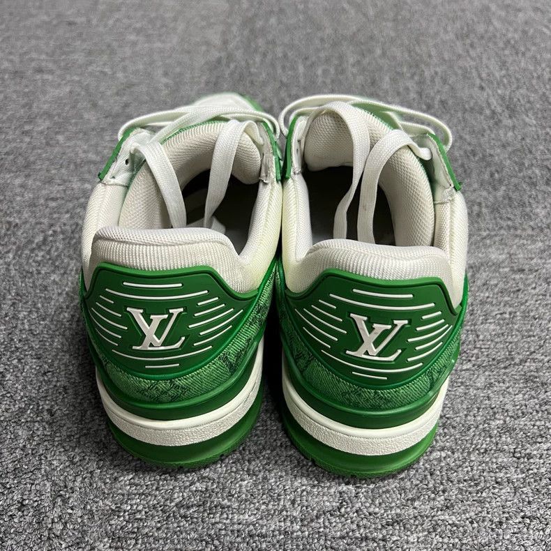 Louis Vuitton Louis Vuitton Green and White Casual Sneakers Size US 9 / EU 42 - 4 Thumbnail