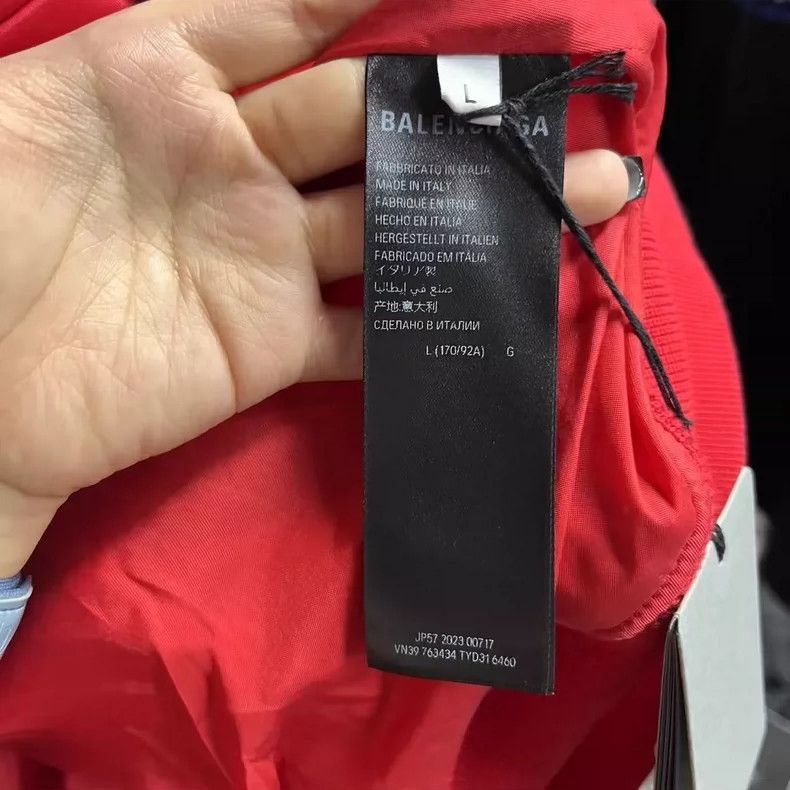 Balenciaga Balenciaga Red Logo Print Jacket Size US XXS / EU 40 - 4 Thumbnail