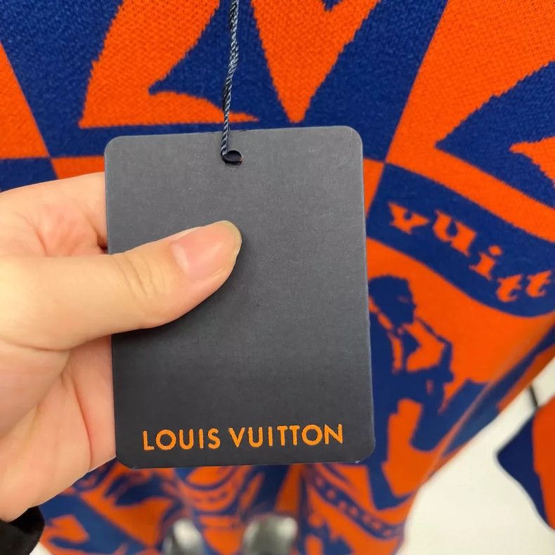 Louis Vuitton Louis Vuitton Orange Graphic Short Sleeve Knit Size US XL / EU 56 / 4 - 5 Thumbnail