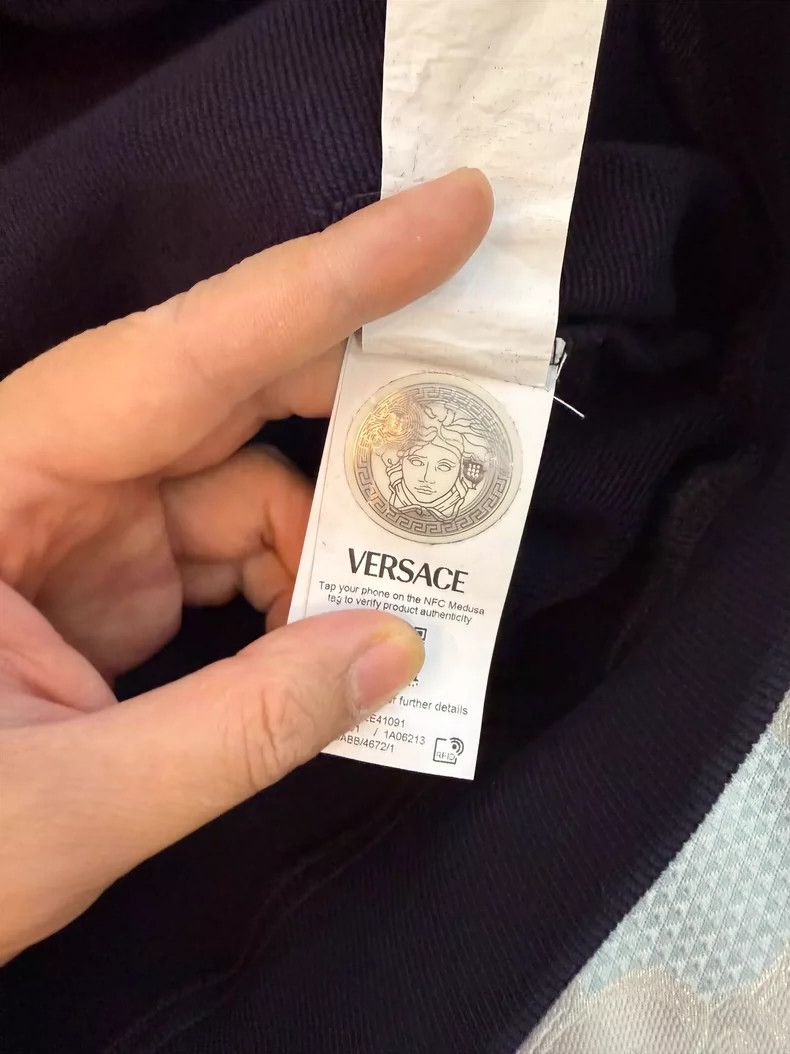 Versace Versace Hooded Sweatshirt with Logo Embroidery Size US S / EU 44-46 / 1 - 7 Thumbnail