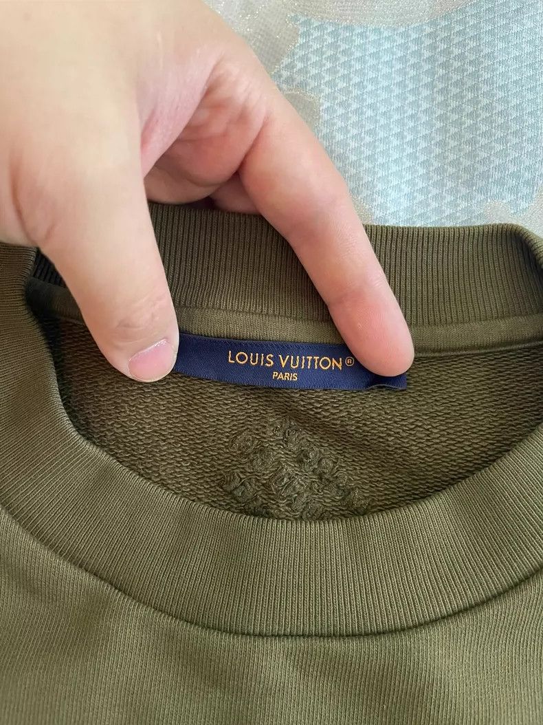 Louis Vuitton Louis Vuitton Logo Sweatshirt Size M Size US M / EU 48-50 / 2 - 5 Thumbnail