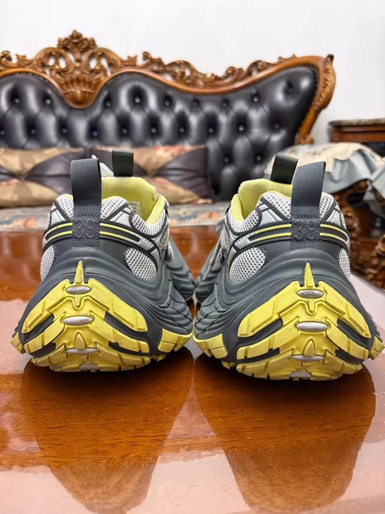Balenciaga Balenciaga 10XL Sneakers Size 39 (Fits 41) Size US 10 / EU 43 - 5 Thumbnail