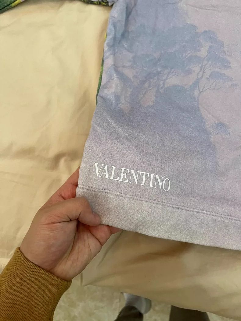 Valentino Valentino Sweatshirt with Scenic Pattern Size US XS / EU 42 / 0 - 8 Thumbnail