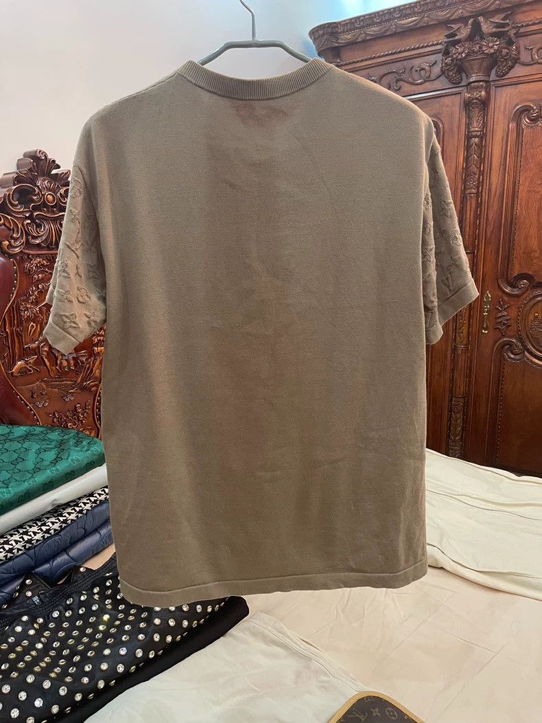 Louis Vuitton LV T-shirt with logo knit design Size US M / EU 48-50 / 2 - 2 Thumbnail
