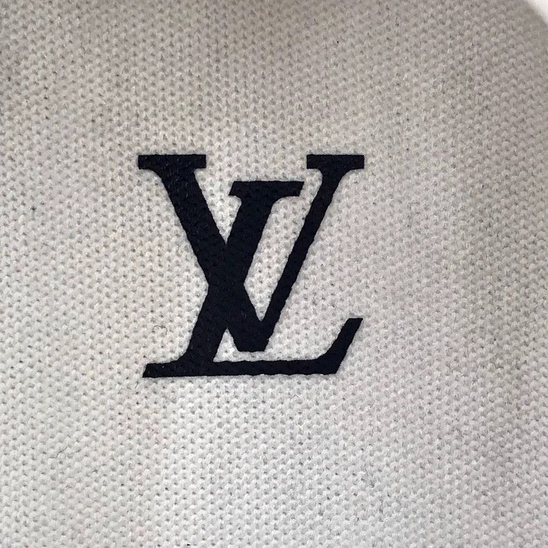 Louis Vuitton Louis Vuitton Pink Logo Casual Sneakers Size US 8 / EU 41 - 8 Thumbnail