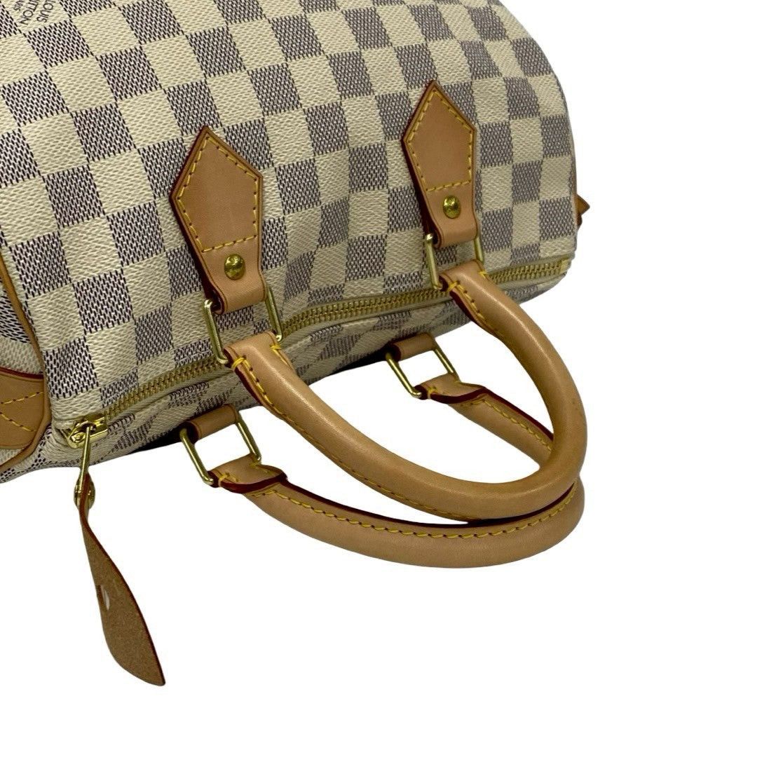 Louis Vuitton Louis Vuitton Handbag Neutrals Leather Size ONE SIZE - 4 Thumbnail