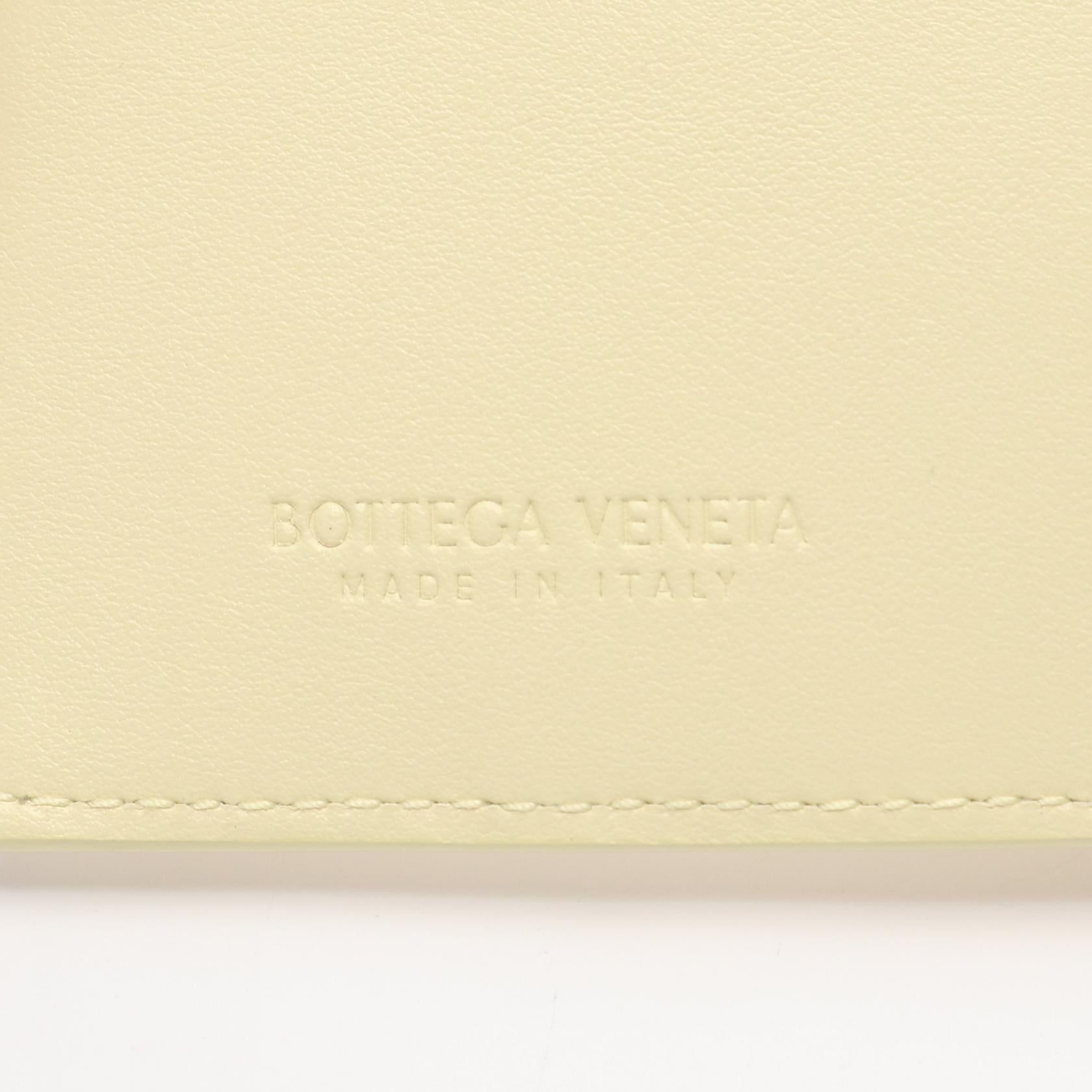 Bottega Veneta Bottega Veneta Intrecciato Bi-Fold Wallet Leather Yellow Size ONE SIZE - 4 Thumbnail