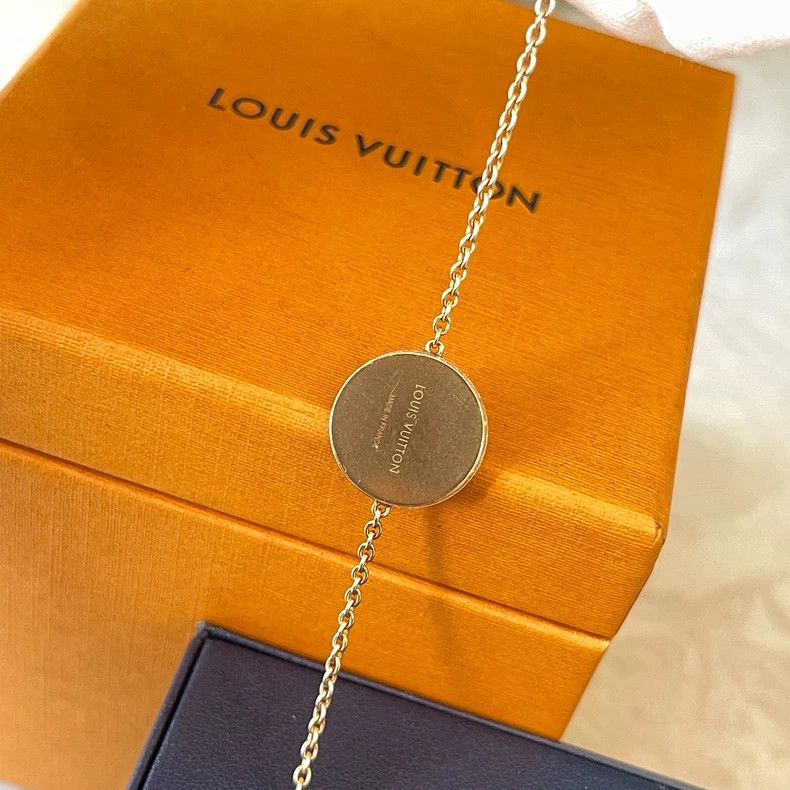 Louis Vuitton Louis Vuitton Blossom Bracelet in Rose Gold Size ONE SIZE - 6 Thumbnail