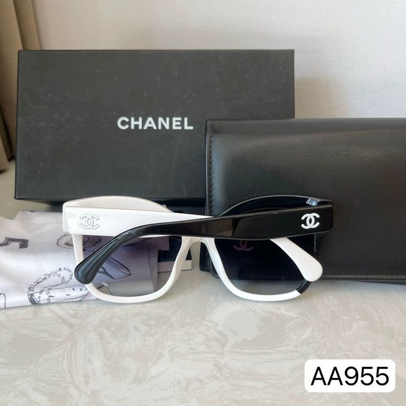 Chanel Chanel Black White Vintage Style Sunglasses Size ONE SIZE - 5 Thumbnail