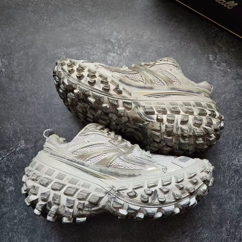 Balenciaga Balenciaga Defender Sneakers in Pre-Owned Condition Size US 9 / EU 42 - 5 Thumbnail