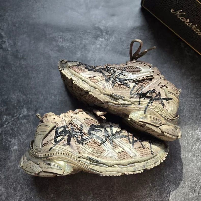 Balenciaga Balenciaga Runner Sneakers in Gray Brown Colorway Size US 8 / EU 41 - 4 Thumbnail
