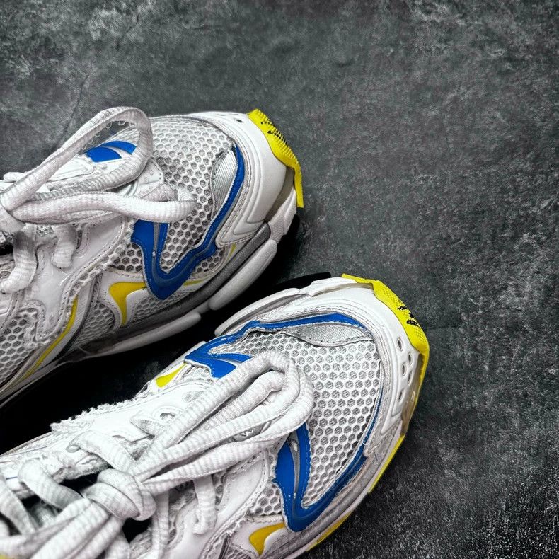 Balenciaga Balenciaga RUNNER2 Sneakers in Used Condition Size US 10 / EU 43 - 3 Thumbnail