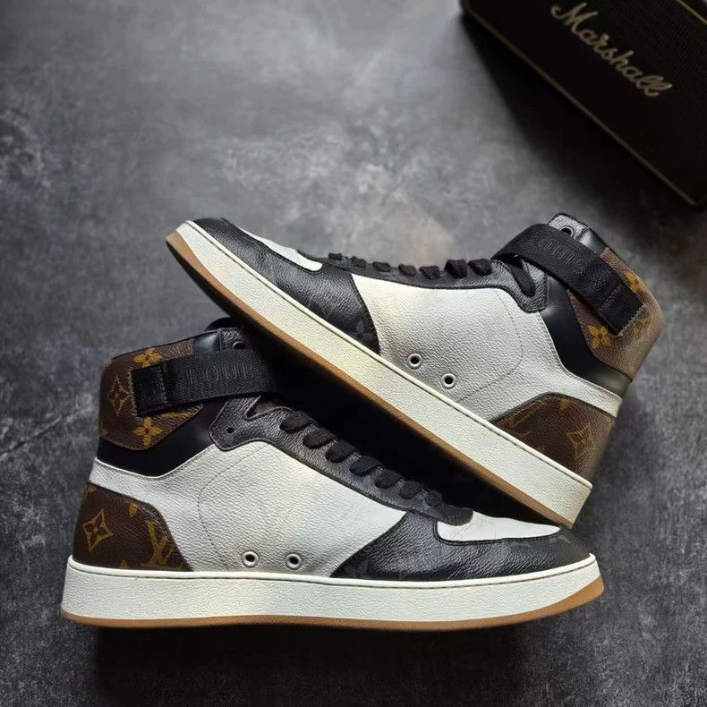 Louis Vuitton LOUIS VUITTON RIVOLI High Top Sneakers Size US 8.5 / EU 41-42 - 5 Thumbnail