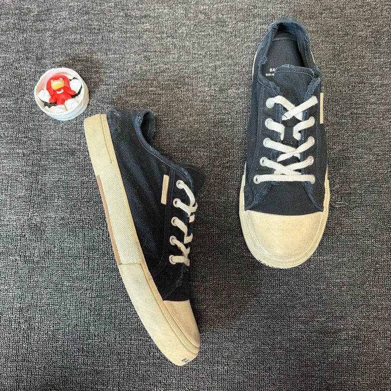 Balenciaga Balenciaga Low Top Canvas Sneakers Size 45 Size US 11 / EU 44 - 3 Thumbnail