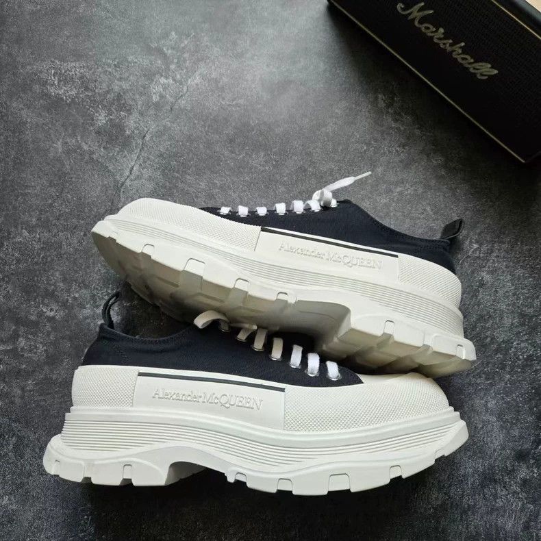 Alexander McQueen Alexander McQueen Black White Sneakers Size 42.5 Size US 9.5 / EU 42-43 - 4 Thumbnail
